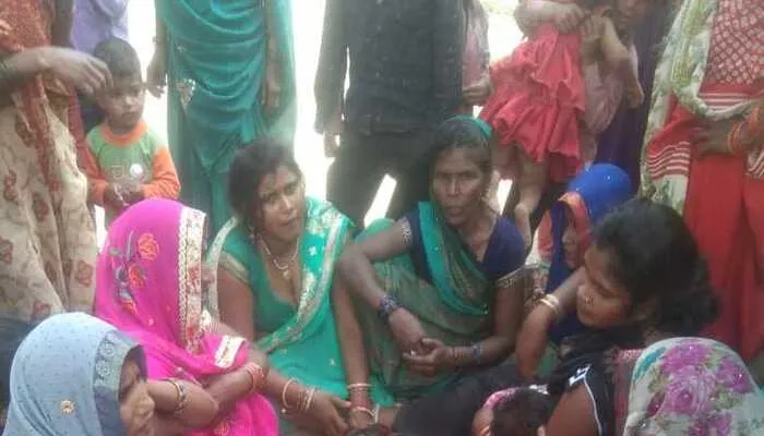 हरदोई: बिजली की हाईटेंशन लाइन की चपेट में आया मजदूर, मौत, मचा कोहराम