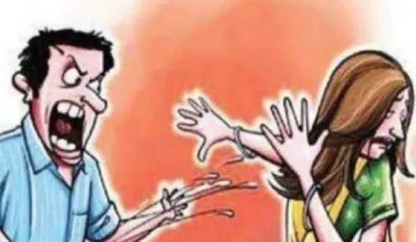 मुरादाबाद: बच्चों के झगड़े में मां-बेटी को घर में जाकर पीटा
