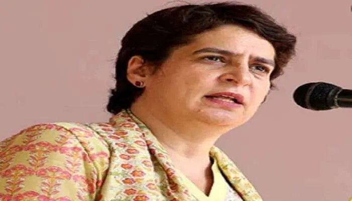 लखनऊ: जीशान हैदर ने सोनिया गांधी को लिखा पत्र, प्रियंका वाड्रा का मांगा इस्तीफा