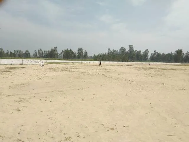  बरेली: मैदान न होने से खेतों में अभ्यास करने को मजबूर खिलाड़ी