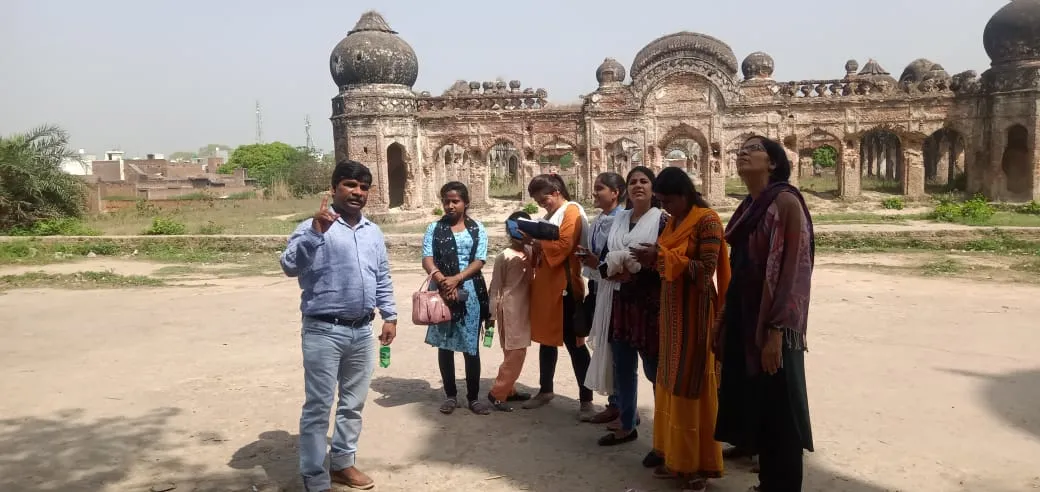  बरेली: रामनगर में छात्राओं ने किया भ्रमण
