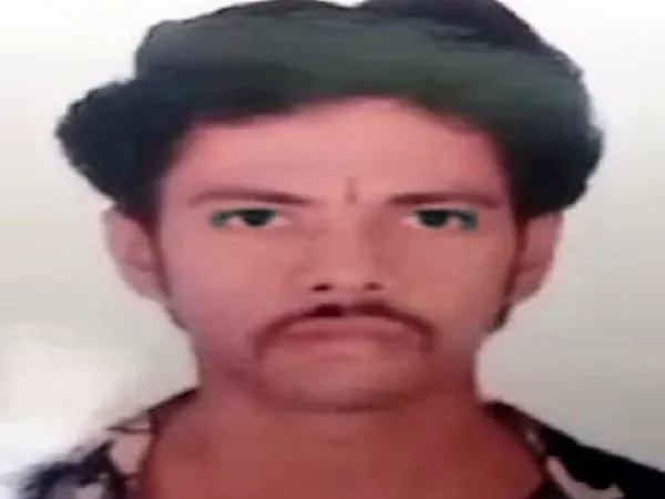 मुरादाबाद : नाले में मिला फर्मकर्मी का शव, सनसनी