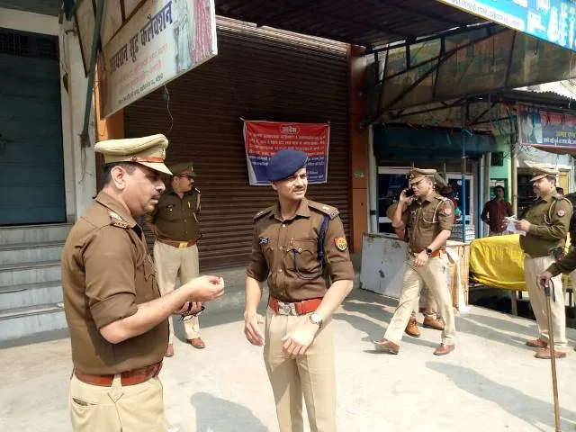 बरेली: तस्कर की 8.5 करोड़ की संपत्ति पर लिया कब्जा