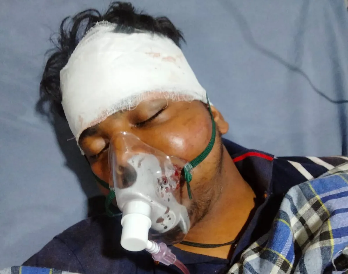 बरेली: बाइक में गेंद लगने पर युवक को पीटकर अधमरा किया