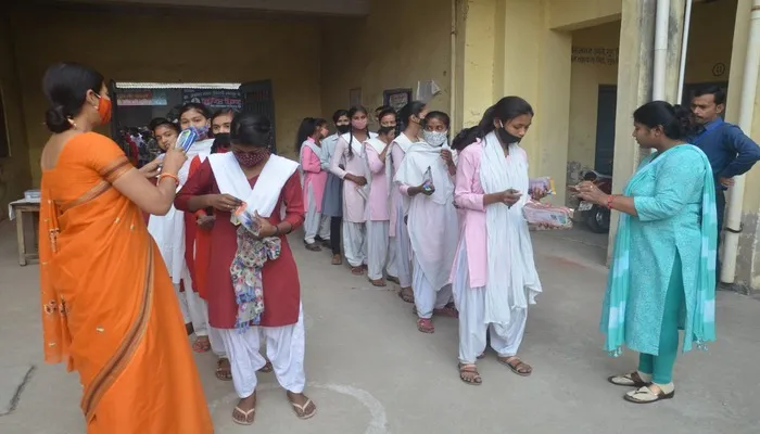 उन्नाव: पहले दिन 1793 परीक्षार्थी रहे अनुपस्थित, शांतिपूर्ण ढंग से संपन्न हुई परीक्षा