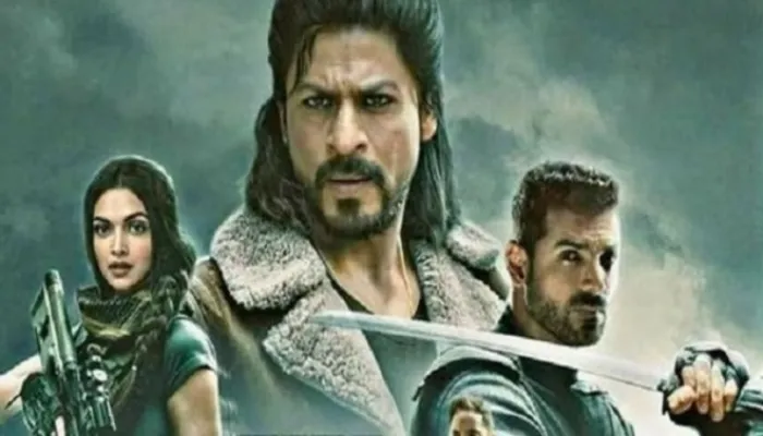 पठान की शूटिंग हुई पूरी, शाहरुख और दीपिका की ओपन हेयर लुक की फोटो हुई वायरल