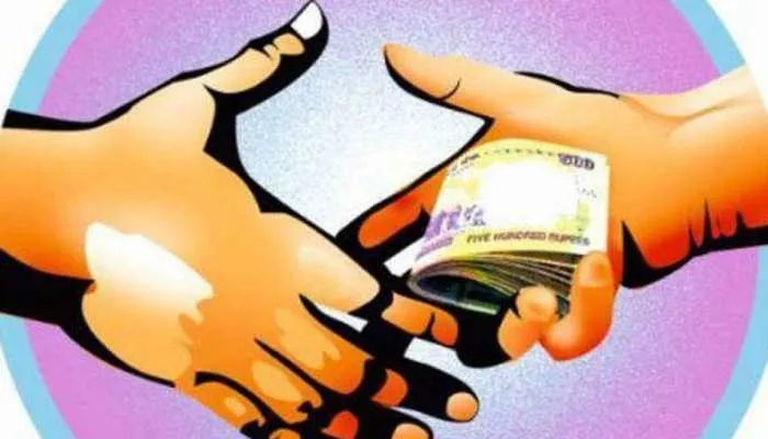 मध्यप्रदेश में राजस्व निरीक्षक 5,000 रुपए रिश्वत लेते हुए पकड़ा गया