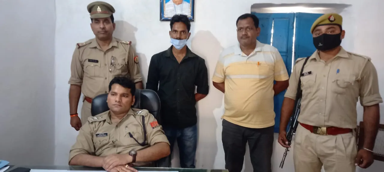 पीलीभीत: इनामी लुटेरे को पुलिस ने बीसलपुर से दबोचा, नकदी बरामद