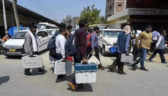 अयोध्या: दावों के बाद भी चाय पानी तक को तरस गए मतगणना कर्मी