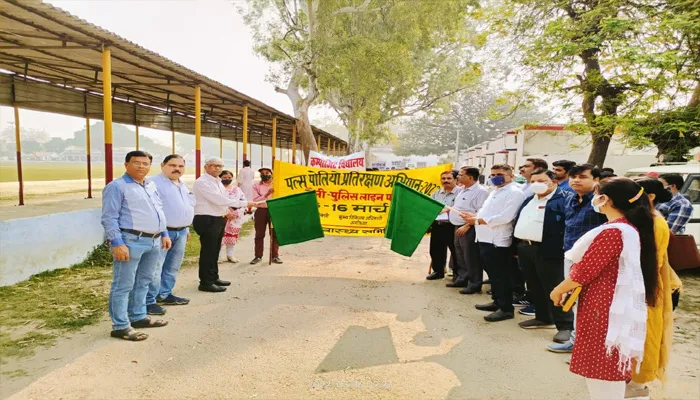 अयोध्या: लाखों बच्चों को दी जाएगी दो बूंद जिंदगी की, पल्स पोलियो रैली को CMO ने दिखाई हरी झंडी