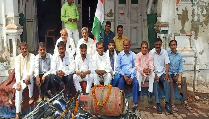 अयोध्या: कांग्रेस ने महंगाई मुक्त अभियान के तहत किया प्रदर्शन, जताया विरोध