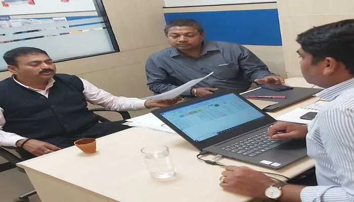 अयोध्या: पीएम स्वनिधि योजना के तहत स्ट्रीट वेंडर को बैंक से लोन दिलाने की कार्रवाई हुई तेज