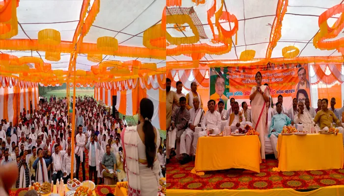 भाजपा में पंचायत प्रतिनिधियों के सम्मेलन में अंगवस्त्र देकर प्रतिनिधियों का हुआ सम्मान