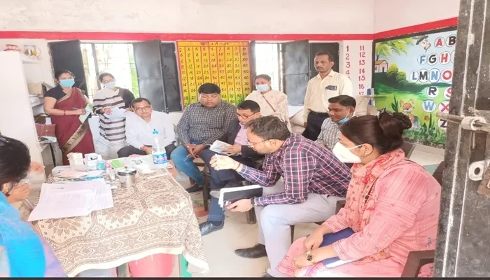 बहराइच: एनएचएम के राज्य महाप्रबंधक ने सघन टीकाकरण का लिया जायजा