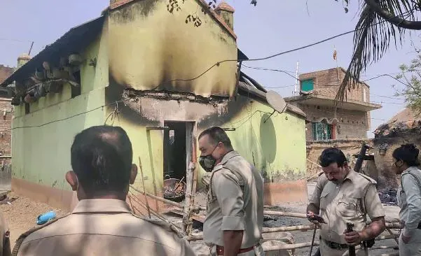 बीरभूम हिंसा मामला: विपक्ष ने अदालत के फैसले का किया स्वागत, टीएमसी का सीबीआई को सहयोग का वादा