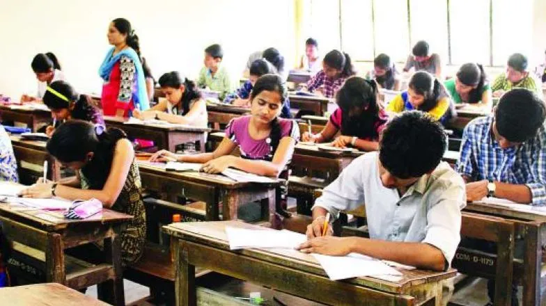 परीक्षा का पर्चा लीक होने पर महाराष्ट्र में स्कूलों के होंगे पंजीकरण रद्ध