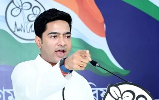 ईडी ने अभिषेक बनर्जी और उनकी पत्नी को जारी किए समन