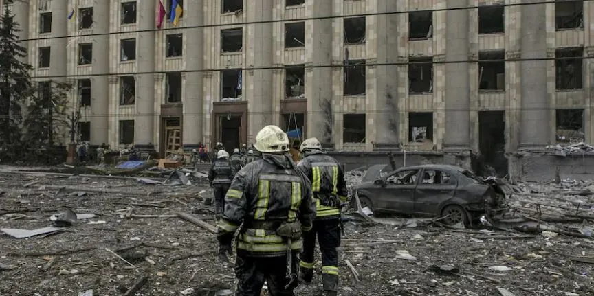Ukraine- Russia War: रूसी सेना ने खेरसॉन में बंदरगाह और रेलवे स्टेशन को कब्जाया, पैराट्रूपर्स ने खारकीव में हॉस्पिटल को बनाया निशाना