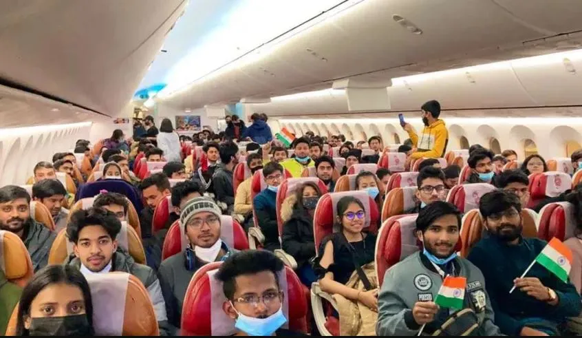 यूक्रेन में फंसे बरेली के 52 छात्र-छात्राएं लौटे अपने घर