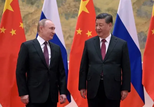 Russia Ukraine War: चीन ने युद्ध के बावजूद रूस को अपना मुख्य कूटनीतिक साझेदार बताया