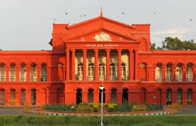 पति को वैवाहिक बलात्कार से छूट देना संविधान के अनुच्छेद 14 की भावना के विरूद्ध है-  कर्नाटक उच्च न्यायालय