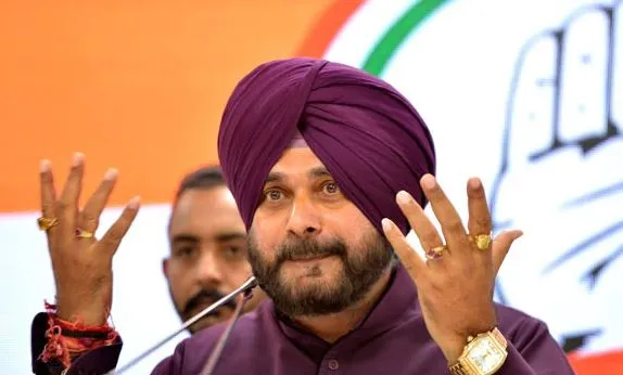 सिद्धू ने 2015 के बेअदबी मामले में केजरीवाल पर उठाये सवाल, बोले- इसमें शामिल लोगों को सजा क्यों नहीं दे पा रहे…