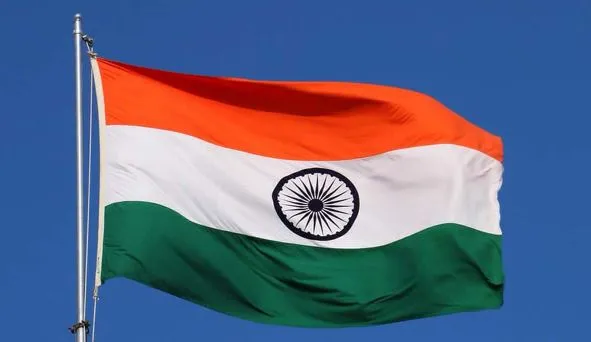 Russia Ukraine War: यूक्रेन में भारतीय तिरंगा बना ढाल, भारतीयों के साथ-साथ पाकिस्तान और तुर्की के छात्रों को भी निकाल रहा बाहर