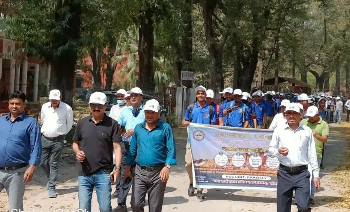बरेली: गंगा स्वच्छता और जल सरंक्षण पर जागरूकता रैली निकाली