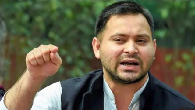 तेजस्वी ने लगाया मंत्री पर अपमानित करने का आरोप, सदन से किया वॉकआउट
