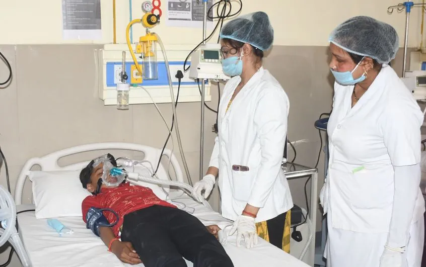 बरेली: इमरजेंसी में आया संक्रमित मरीज, 5 मिनट में वार्ड में शिफ्ट