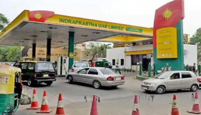 CNG Price Hike: चुनाव खत्म होते ही आम जनता को लगा झटका, Delhi-NCR में बढ़ाए गए CNG के दाम