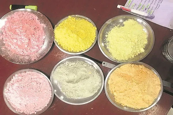 मुरादाबाद : देसी गुलाल करेगा कमाल, महकेंगी गलियां