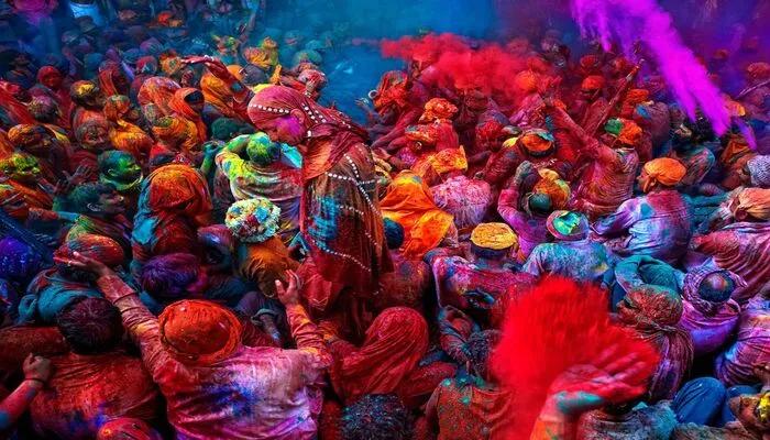 Holi 2022: यूपी के सरकारी दफ्तरों में दो दिन रहेगी छुट्टी, जारी किया गया आदेश