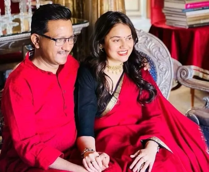 IAS Tina Dabi Marriage : दोबारा शादी के बंधन में बंधेंगी टीना डाबी, 13 साल बड़े प्रदीप गवांडे पर आया दिल