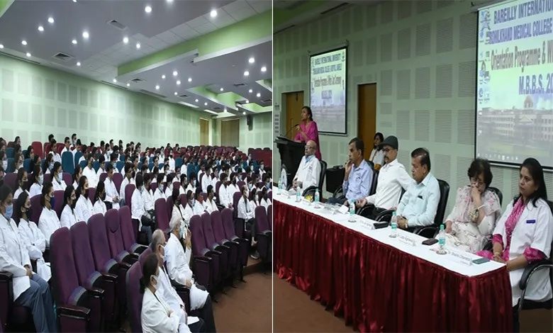 बरेली: रोहिलखंड मेडिकल कॉलेज एंड हॉस्पिटल में व्हाइट कोट सेरेमनी का आयोजन, एमबीबीएस के छात्रों को दी गईं उज्ज्वल भविष्य की शुभकामनाएं