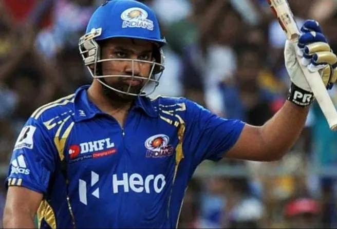 IPL 2022 : मुंबई इंडियंस को डबल झटका, दिल्ली से हार के बाद रोहित शर्मा पर लगा 12 लाख का जुर्माना, जानें क्यों