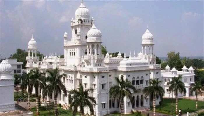 लखनऊ: केजीएमयू प्रशासन ने की अपील, कहा- ऑनलाइन अपॉइंटमेंट लेकर ही आएं मरीज