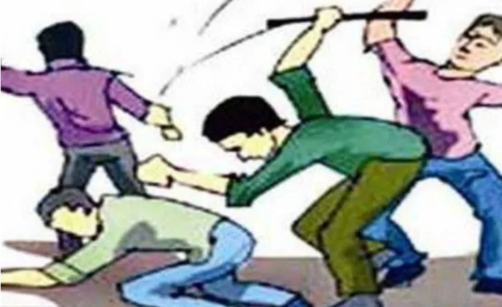 बरेली: नाराज पत्नी को बुलाने उसके मायके गया, तो ससुरालियों ने लात घूंसों से दामाद को पीटा