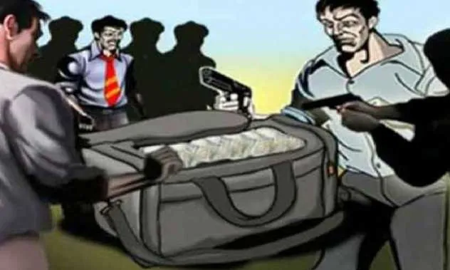 बरेली: पुलिस वाला बनकर दिन दहाड़े सर्राफा व्यापारी से टप्पेबाजी, करीब डेढ़ लाख की तीन अंगूठी उतरवाकर फरार