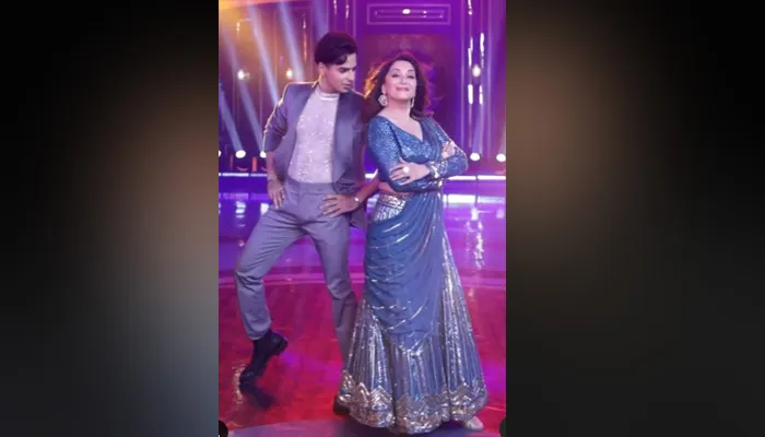 Madhuri Dixit ने Ishaan Khatter के साथ लगाए ठुमके, फैंस ने दिया ऐसा रिएक्शन