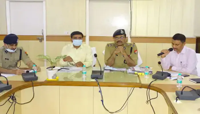 होली को लेकर वेस्ट UP में पुलिस सतर्क, शुक्रवार को शब-ए-बारात, जुमे की नमाज व होली तीनों एक साथ