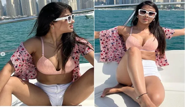 Namrata Malla Photos : पिंक ब्रा और व्हाइट शॉर्ट्स में नम्रता मल्ला ने दिए बोल्ड पोज, तस्वीरों से नजरें हटाना हुआ मुश्किल