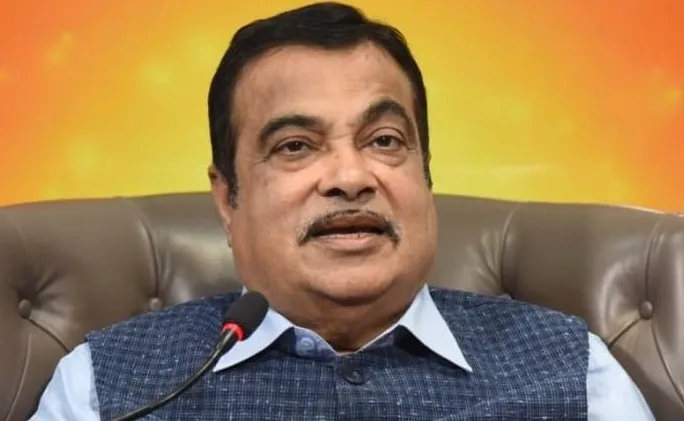 सड़क हादसों की फॉरेंसिक जांच में ड्रोन, रोबोट का हो इस्तेमाल: नितिन गडकरी