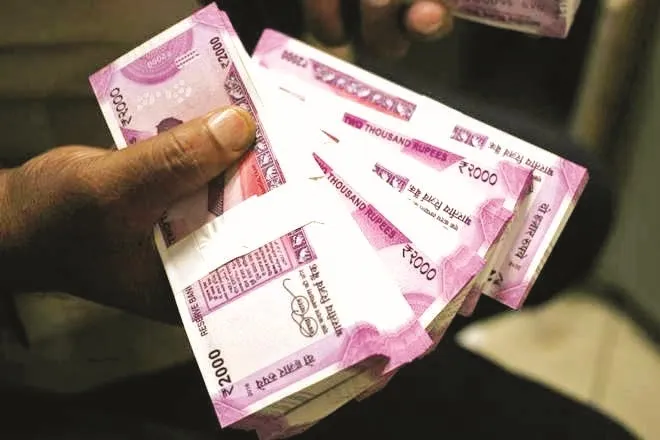 मुरादाबाद : बिजली के 1.5 करोड़ रुपये लेकर लापता हुए 20 हजार उपभोक्ता