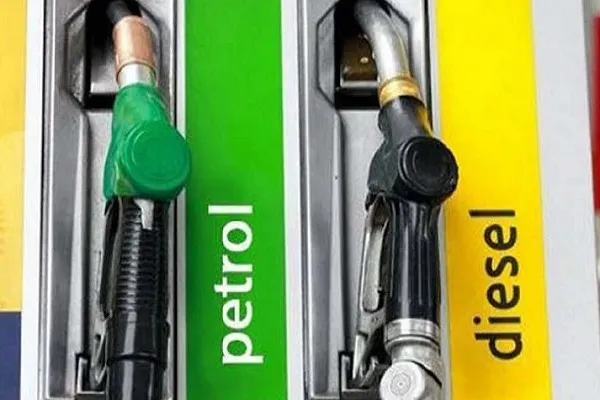 Petrol-Diesel: गर्मियों की शुरुआत के साथ बढ़ी पेट्रोल-डीजल की मांग, एलपीजी की खपत में भी हुई वृद्धि