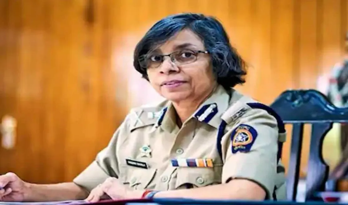 फोन टैपिंग मामला: मुंबई पुलिस ने दूसरी बार आईपीएस अधिकारी रश्मि शुक्ला का बयान किया दर्ज