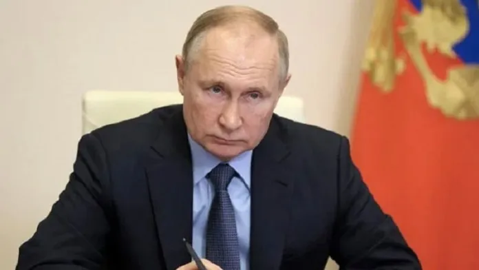 Russia-Ukraine War : अमेरिकी सीनेट में युद्ध अपराधों के लिए पुतिन की जांच कराने वाला प्रस्ताव पारित