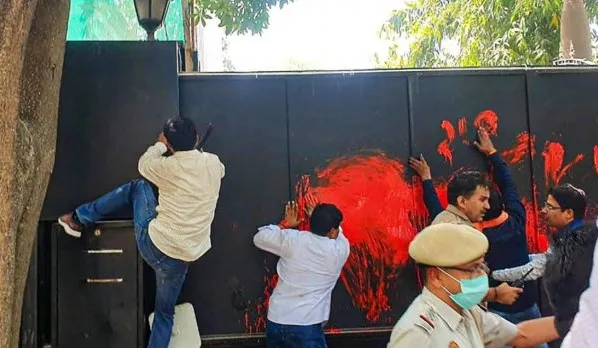 केजरीवाल आवास तोड़फोड़ मामला: दिल्ली पुलिस ने आठ लोगों को किया गिरफ्तार