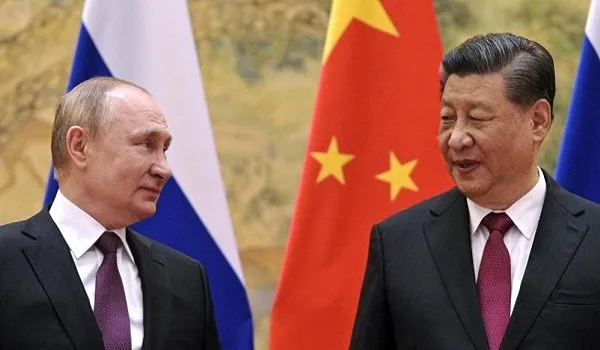 Russia-Ukraine War: अमेरिकी अधिकारी का दावा, यूक्रेन से युद्ध में रूस ने चीन से मांगी सैन्य और आर्थिक मदद