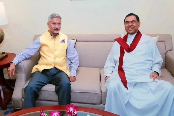 श्रीलंका के वित्त मंत्री बासिल राजपक्षे से मिले जयशंकर, आर्थिक स्थिति पर की चर्चा